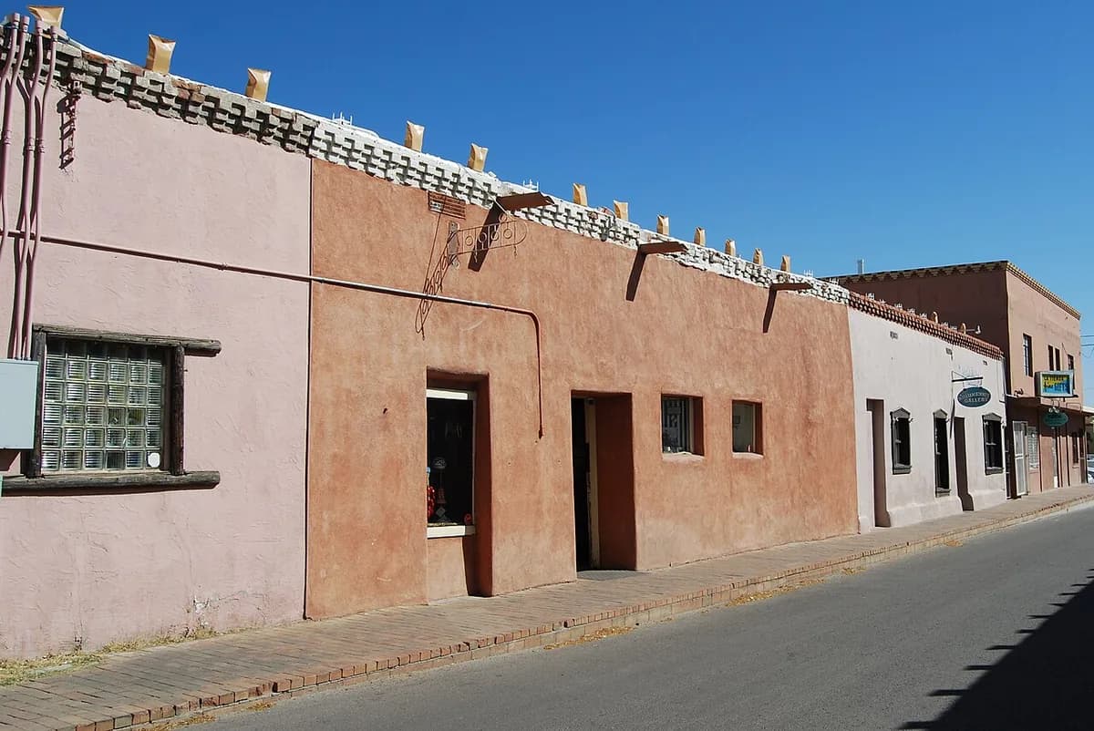 Historic adobe street scene in Las Cruces, New Mexico