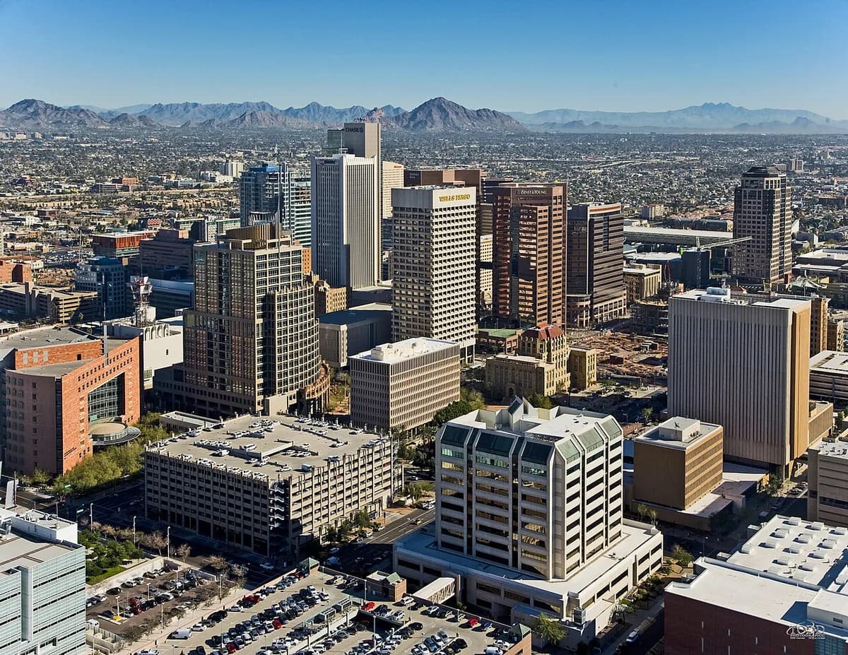 Elevated view of downtown with mountains in Phoenix, Arizona